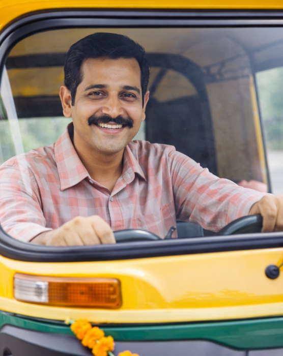 Auto-loan-Megna-Fincap